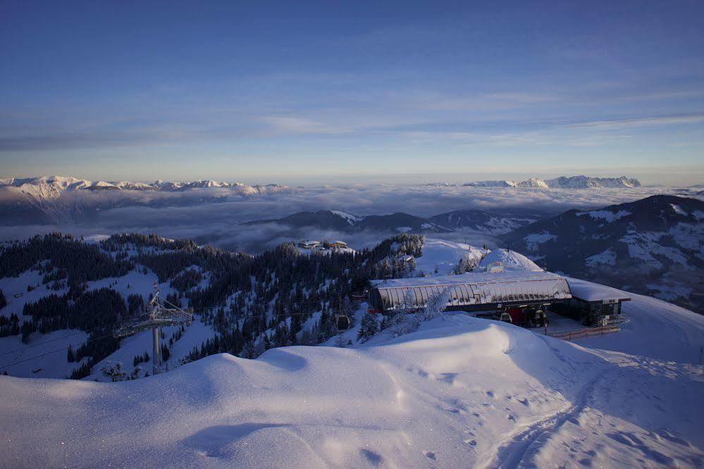Gasthof Pension Alpenblick Radfeld Exterior photo